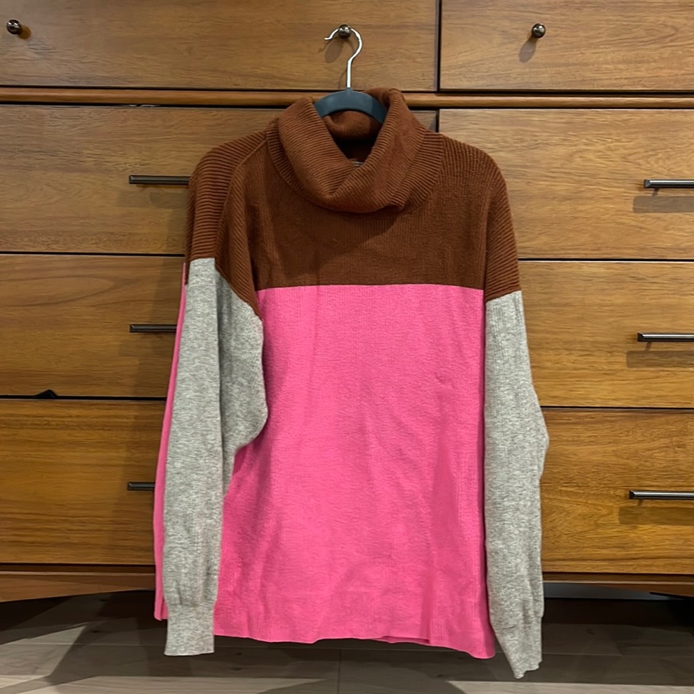Free People Color block turtleneck sweater size M/L